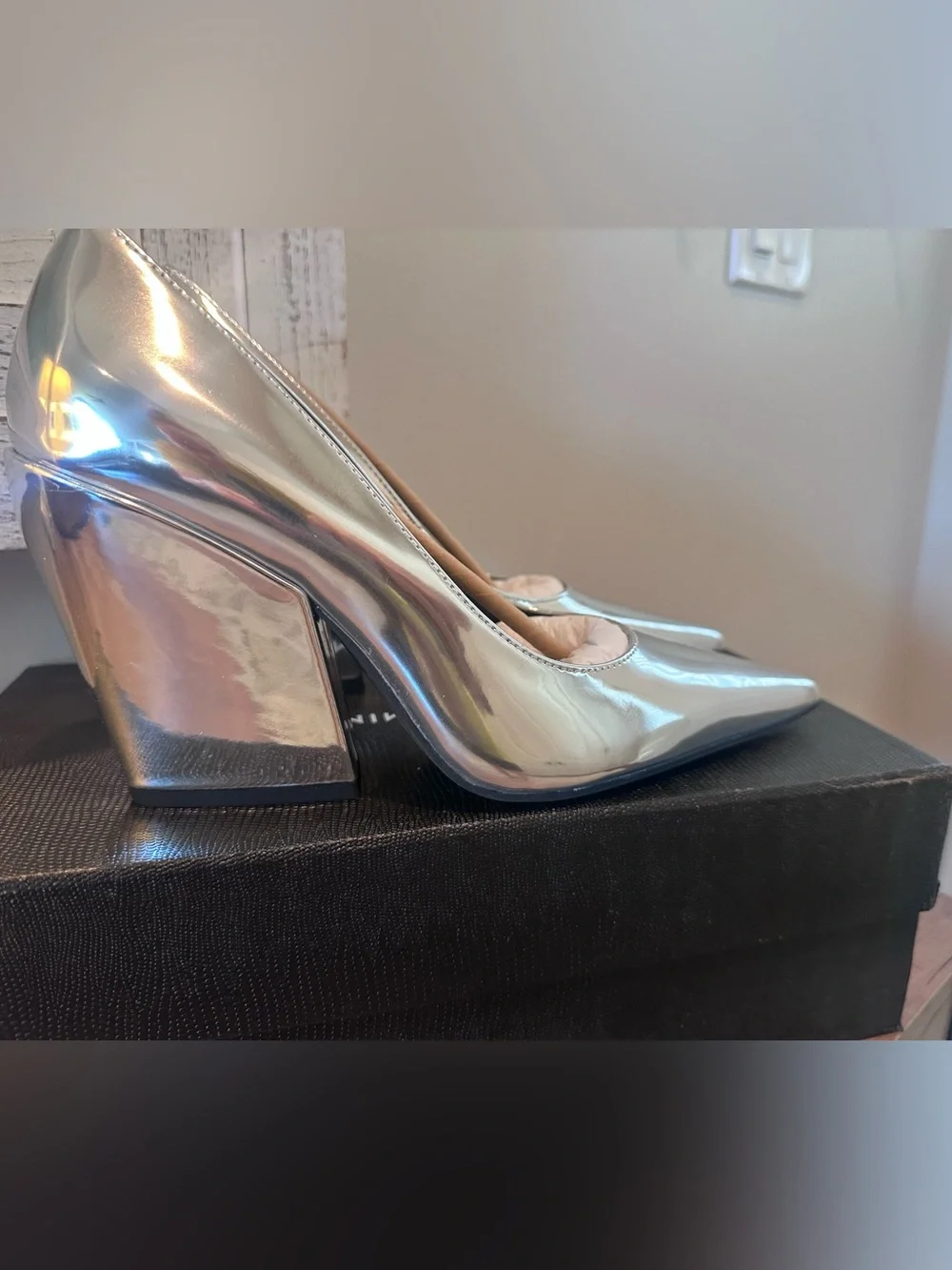 Rebecca Minkoff West Mirror Metallic Silver Block Heel Pumps NIB Size 7.5